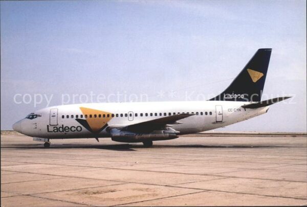 Flugzeuge Zivil Ladeco Boeing 737-2M8 Adv. CC-CYN c/n 2