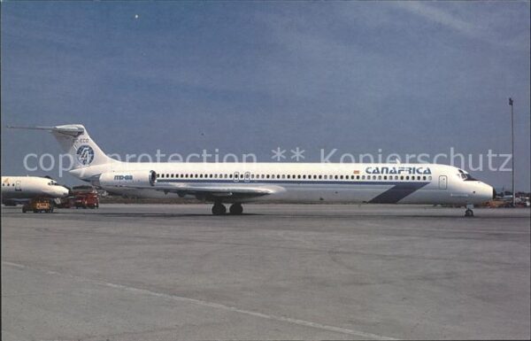 Flugzeuge Zivil Canafrica McDonnell Douglas MD-83 EC-EC