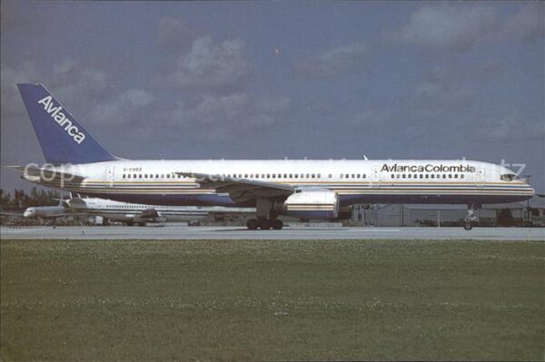 Flugzeuge Zivil Avianca Colombia B757 G-BUDZ