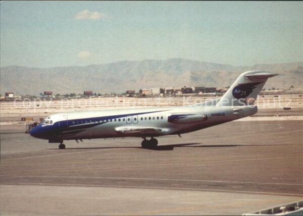Flugzeuge Zivil Air 21 Fokker F-28 N498US