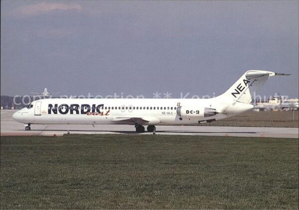 Flugzeuge Zivil Nordic East McDonnell Douglas DC-9-41 S