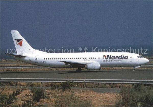 Flugzeuge Zivil NEA mnordic European Airlines Boeing 73