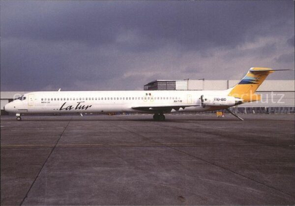 Flugzeuge Zivil LaTur McDonnell Douglas MD83 XA-TUR c/n