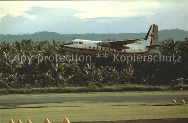 Flugzeuge Zivil Air Nivoini Fokker F27 P2-TFJ