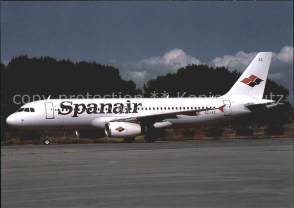 Flugzeuge Zivil Spanair A320 EC-IAZ