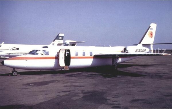 Flugzeuge Zivil National Airlines Commander 1121 NI300M