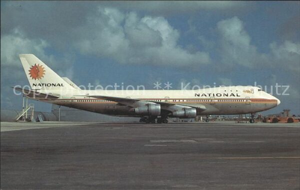 Flugzeuge Zivil National Boeing 747-135 N77773