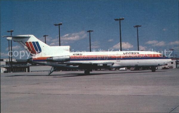 Flugzeuge Zivil United N7062U