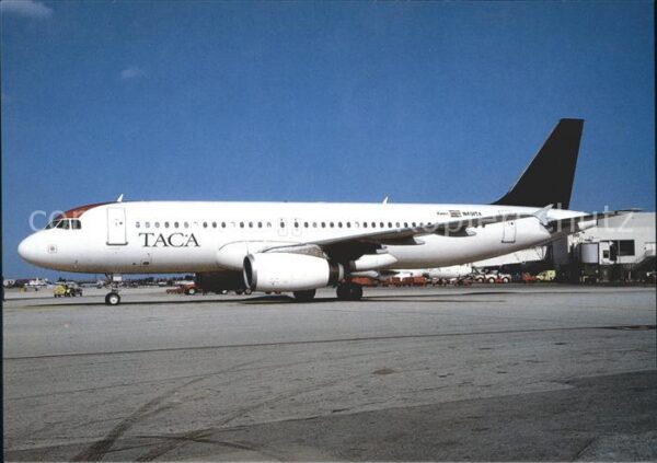 Flugzeuge Zivil TACA Airbus A-320 N451TA