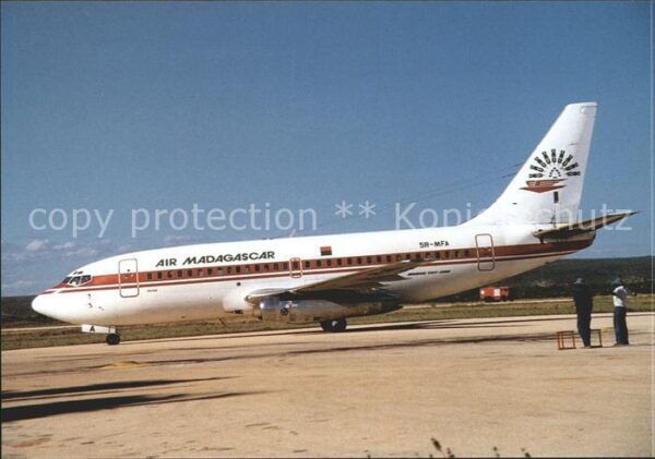 Flugzeuge Zivil Air Madagaskar Boeing 737-200 C/n 20231