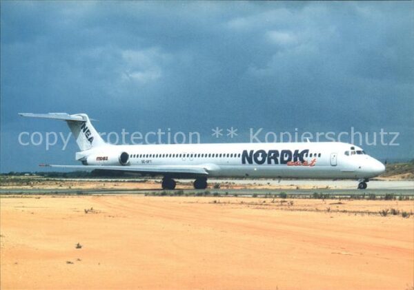 Flugzeuge Zivil MD 82 SE-DFT Nordic East N/C 49385
