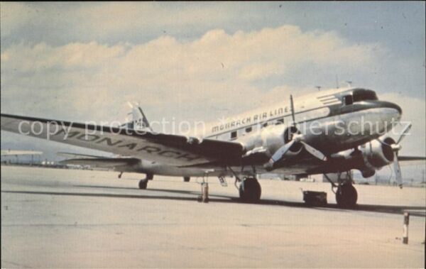 Flugzeuge Zivil Monarch Airlines DC-3