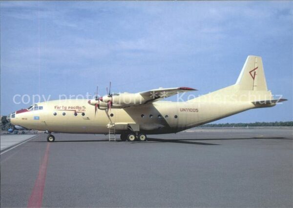 Flugzeuge Zivil Varty Pacific Air Lines AN-12 UN 11005