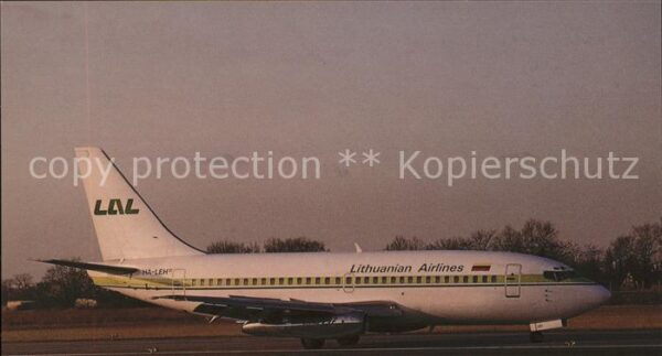 Flugzeuge Zivil Lithuanian Airlines Boeing 737-2Q8 HA-L