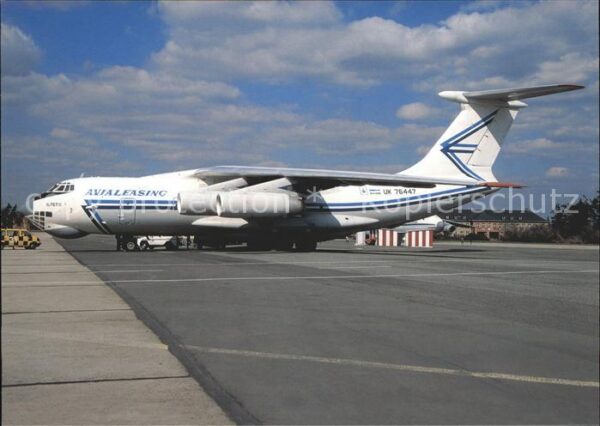 Flugzeuge Zivil Avialeasing IL-76 TD UK-76447 c/n 10234