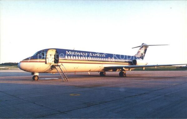 Flugzeuge Zivil Midwest Express McDonnell Douglas DC-9-