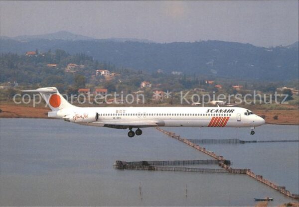 Flugzeuge Zivil Scanair Mac Donnell-Douglas MD.83 SE-DP