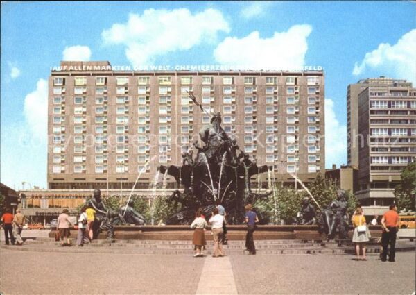Berlin Neptunbrunnen Hauptstadt der DDR