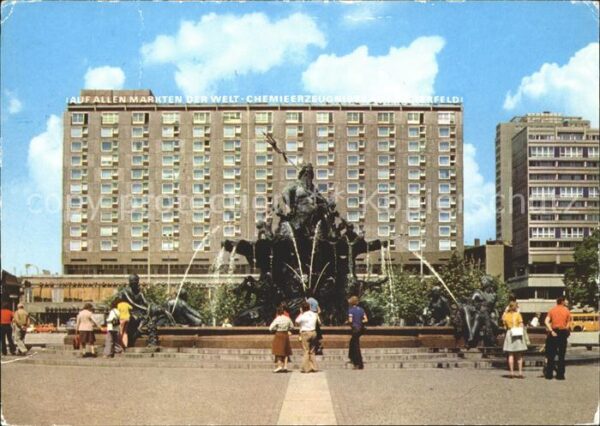 Berlin Neptunbrunnen Hauptstadt der DDR