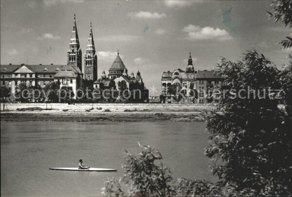 Szeged Tiszaufer Ruderboot Kirche