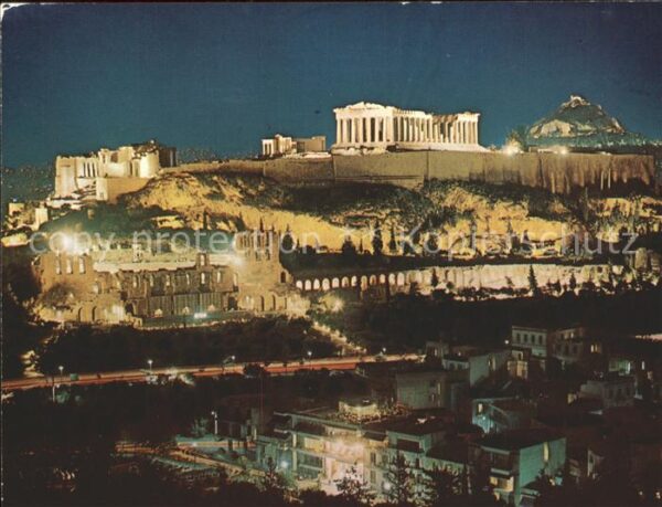 Athenes Athen Akropolis beleuchtet bei Nacht Tempel R