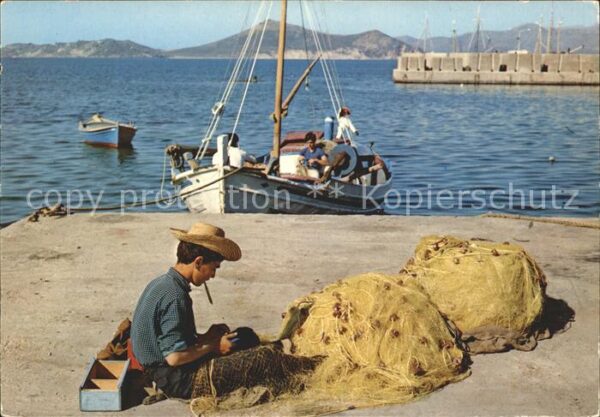 Griechenland Greece Fischer Fischkutter