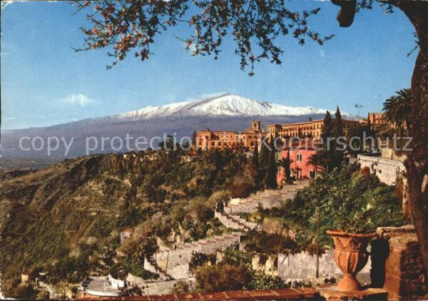 Taormina Sizilien Panoramica con San Domenico ed Etna Pal