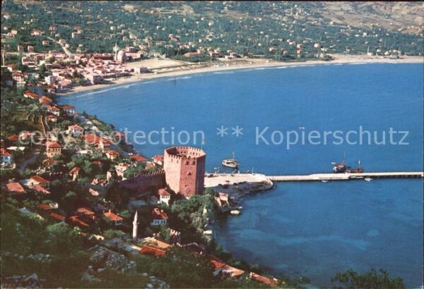 Cennet Sehir Alanya Kaleden Kizil Kule Limana bakis