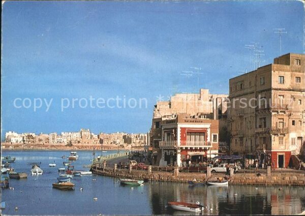 St Julians Seafront Boote