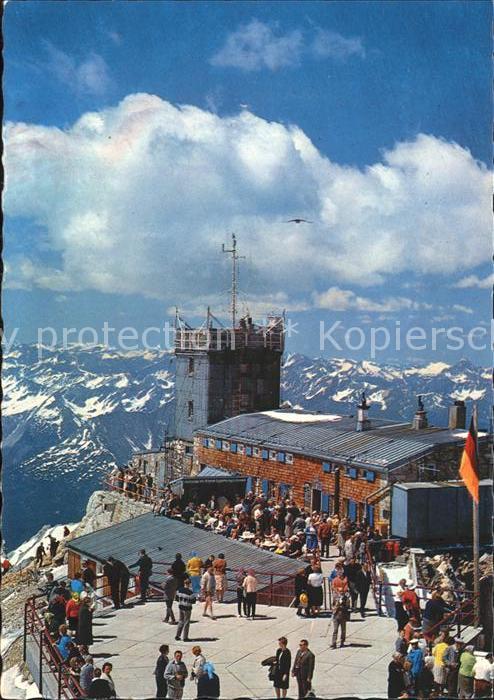 Zugspitze Münchener Haus mit Aussichtsturm Alpens