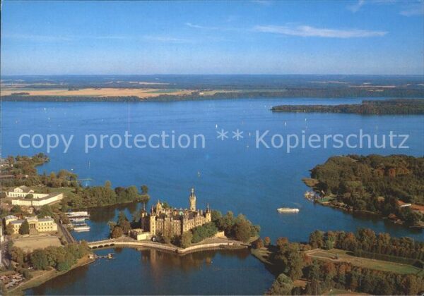 Schwerin Mecklenburg Schloss im Schweriner See Fliegeraufnah