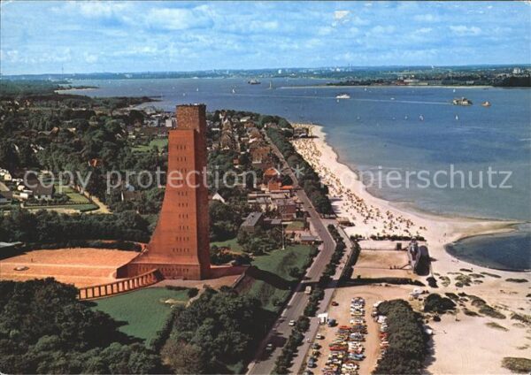 Laboe Ostseebad Marine Ehrenmal Fliegeraufnah