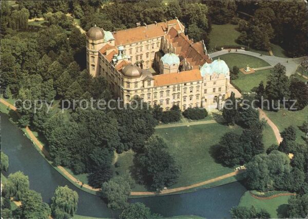 Celle Niedersachsen Fliegeraufnahme vom Schloss