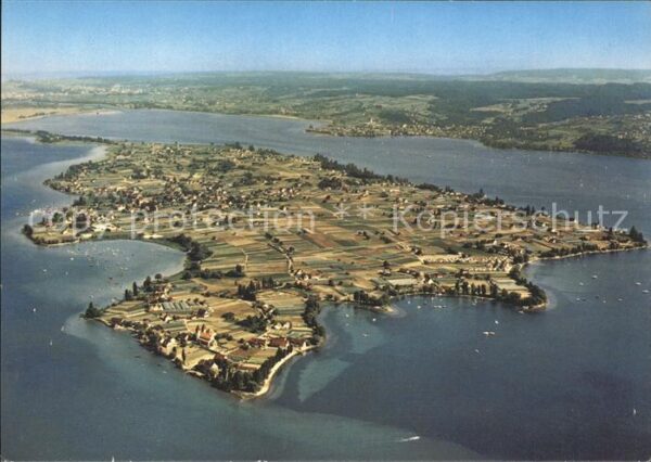 Insel Reichenau im Bodensee Fliegeraufnahme