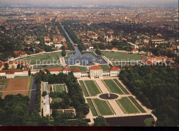 Muenchen Schloss Nymphenburg Fliegeraufnahme