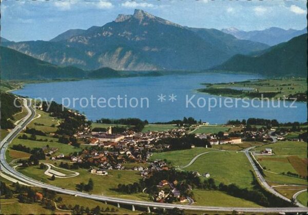 Mondsee Salzkammergut Fliegeraufnahme Autobahn Salzburg-Wien