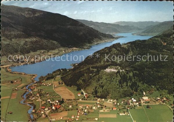 Ossiachersee Ruine Landskron Fliegeraufnahme