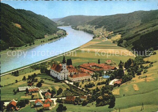 Engelhartszell Donau Oberoesterreich Stift Engelszell Fliegeraufnahme