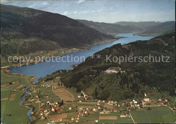 Ossiachersee Ruine Landskron Fliegeraufnahme