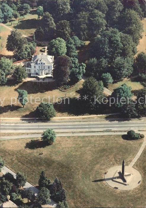 Oosterbeek Airbornemonument Airborne Museum Fliege