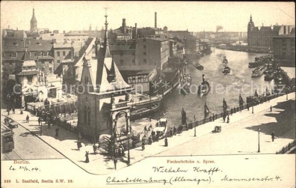 Berlin Stadtblick mit Fischerbrücke und Spree