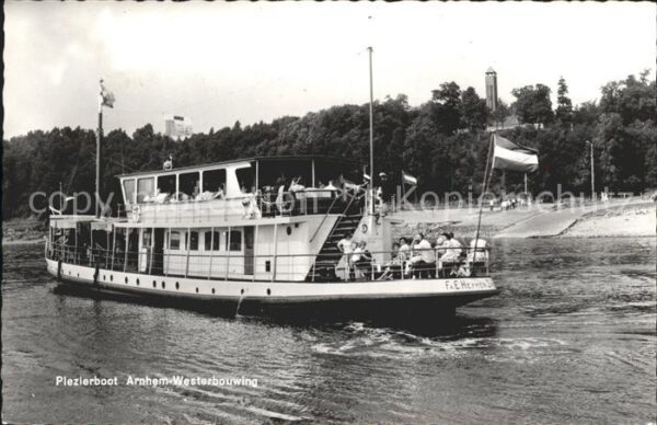 Motorboote Plezierboot Arnhem Westerbouwing