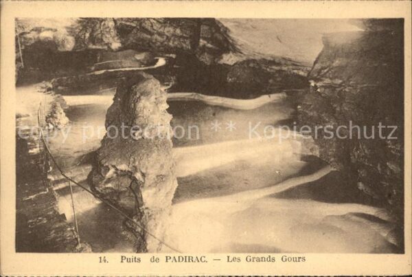 Hoehlen Caves Grottes Puits de Padirac Les Grands Gours