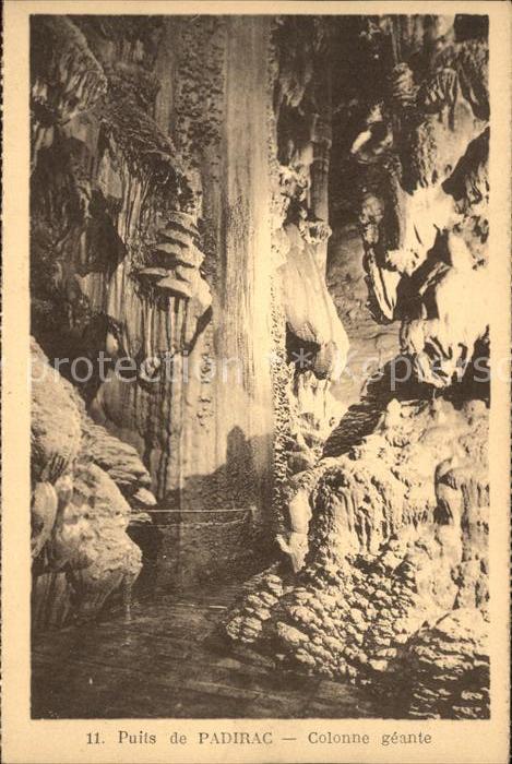 Hoehlen Caves Grottes Puits de Padirac Colonne geante