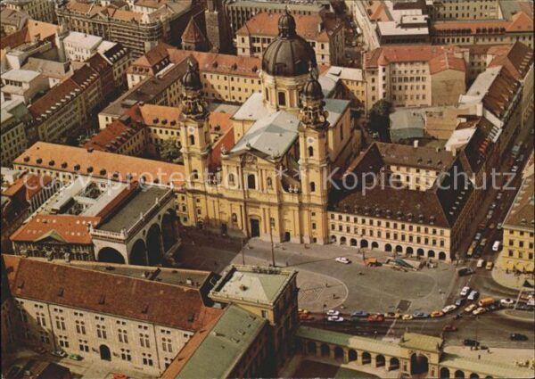 Muenchen Fliegeraufnahme St. Kajetan Theatinerki
