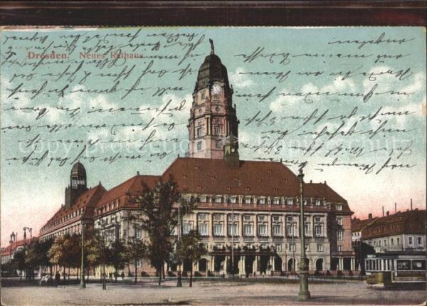 Dresden Neues Rathaus Strassebahn