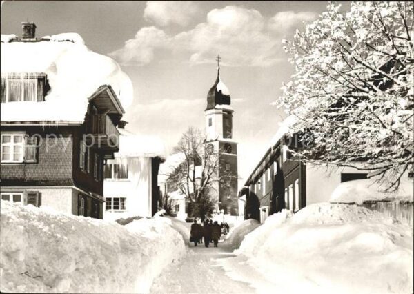 Hoechenschwand Dorfpartie im Winter Kirche