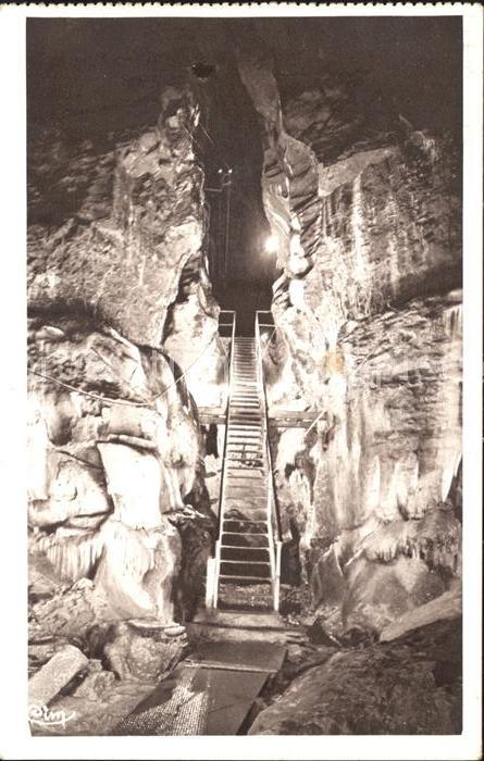 Hoehlen Caves Grottes Baume-les-Messieurs Le Grand Escalier