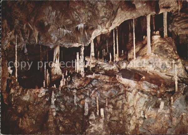 Hoehlen Caves Grottes Attendorn Tropfsteinhöhle Alhambragrott