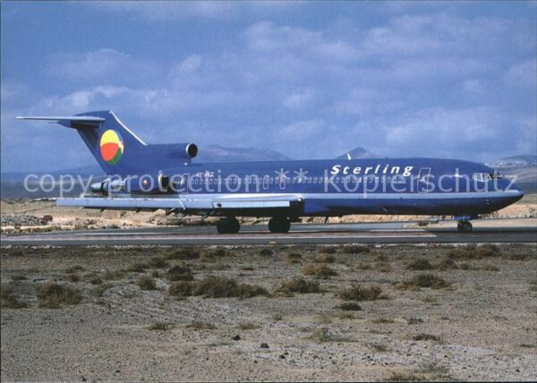 Flugzeuge Zivil Sterling Boeing B-727-200 OY-SEZ